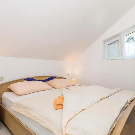 Awesome Apartment In Rab With Kitchen Supetarska Draga