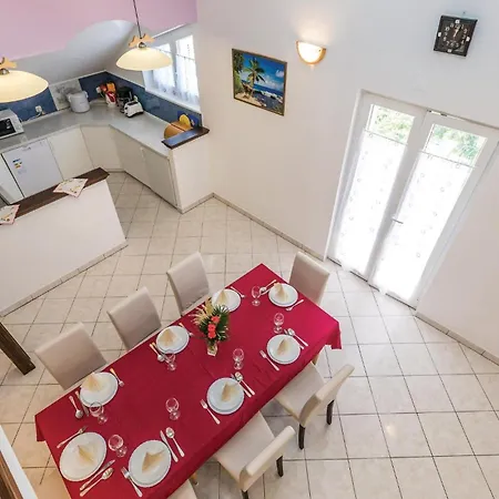 Awesome In Rab With Kitchen * Rab Town