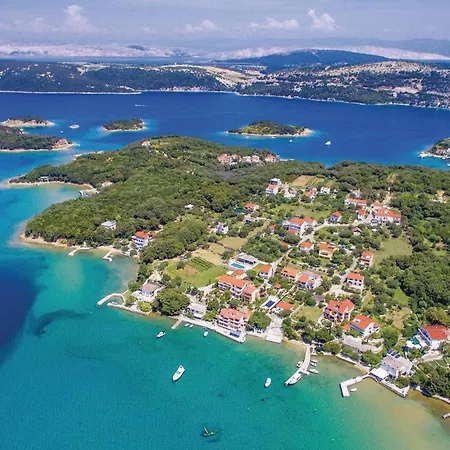 Apartmán Awesome In Rab With Kitchen *