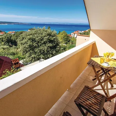 Awesome Apartment In Rab With Kitchen *