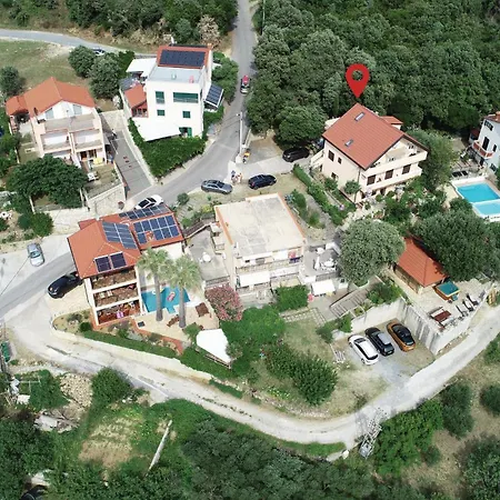 Awesome In Rab With Kitchen *