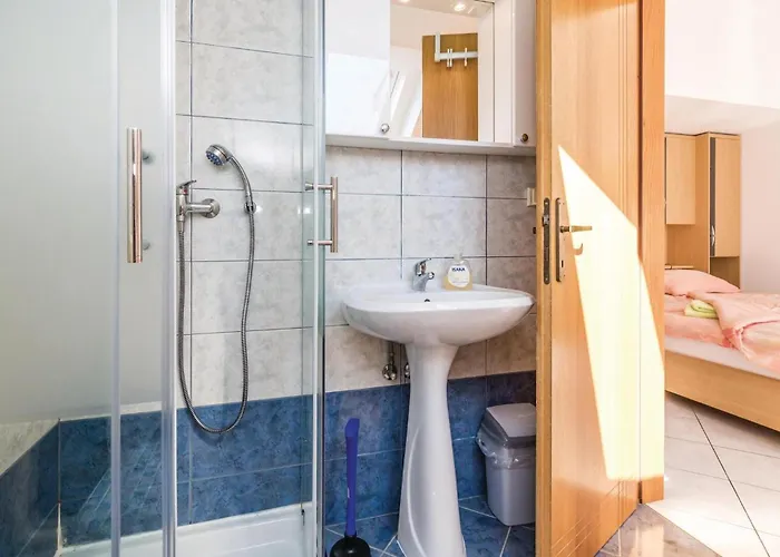 Awesome In Rab With Kitchen * Rab Town