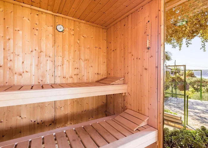 Awesome In Rab With Kitchen Lägenhet *