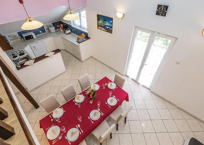 Awesome In Rab With Kitchen * Rab Town