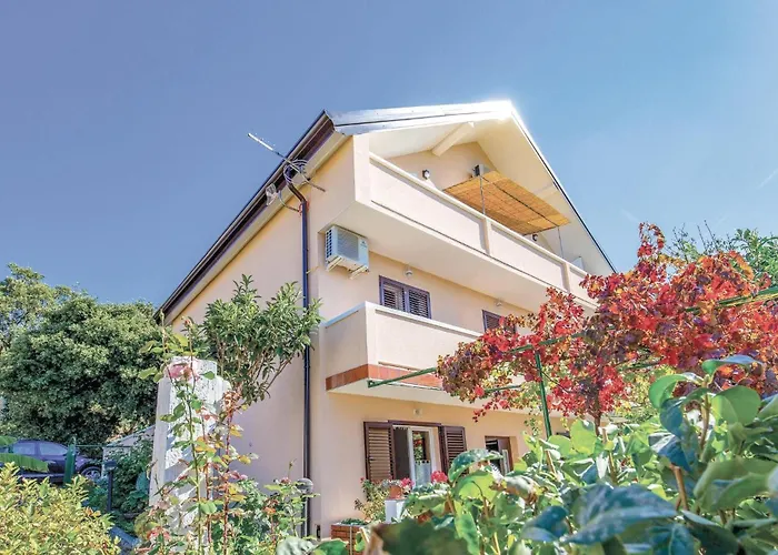 Awesome In Rab With Kitchen