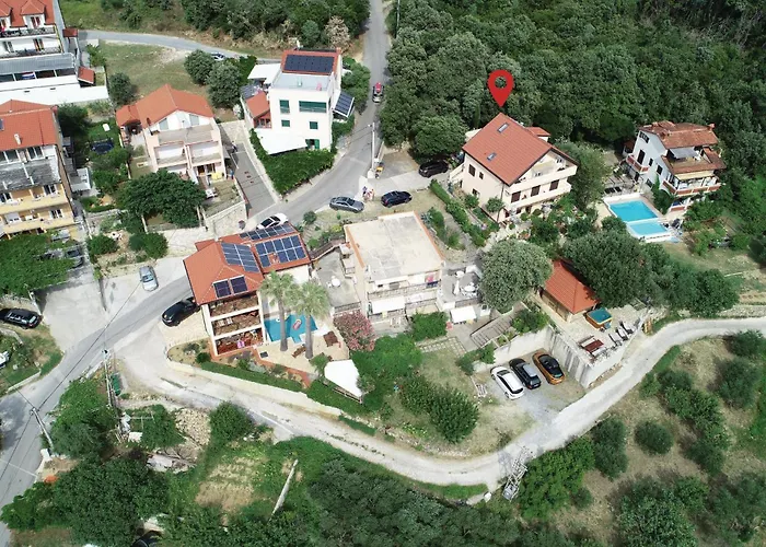 Awesome In Rab With Kitchen *