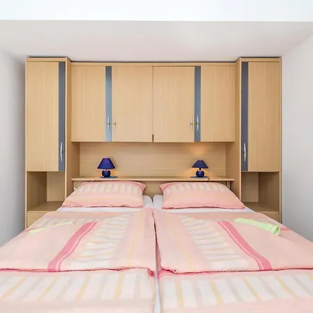 Awesome In Rab With Kitchen