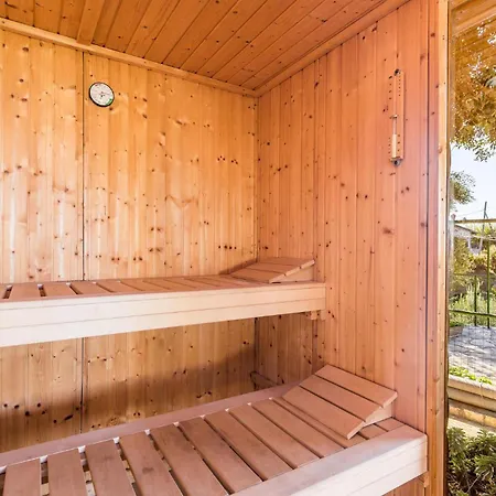 Awesome In Rab With Kitchen Apartman *